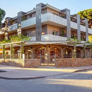 3* Hotel La Menado